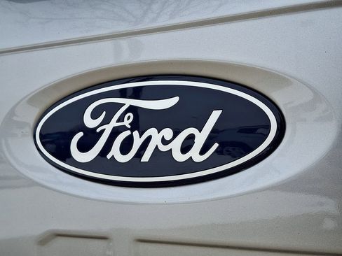 Used 2024 Ford F150 XLT w/ Mobile Office Package image 29