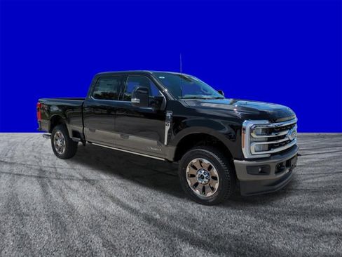 New 2026 Ford F250 King Ranch w/ FX4 Off-Road Package AWD/4WD image 2
