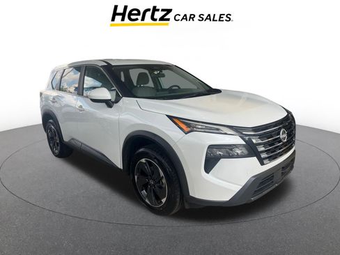 Used 2025 Nissan Rogue SV image 1