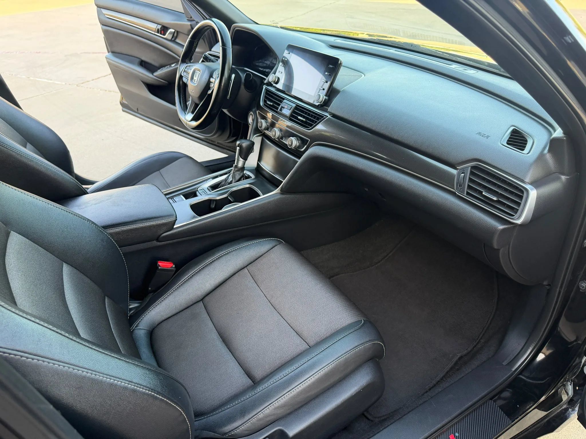 Used 2020 Honda Accord Sport image 23