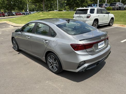 Used 2024 Kia Forte GT-Line w/ GT-Line Premium Package FWD image 8