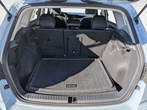 New 2026 Volkswagen Taos SE image 29