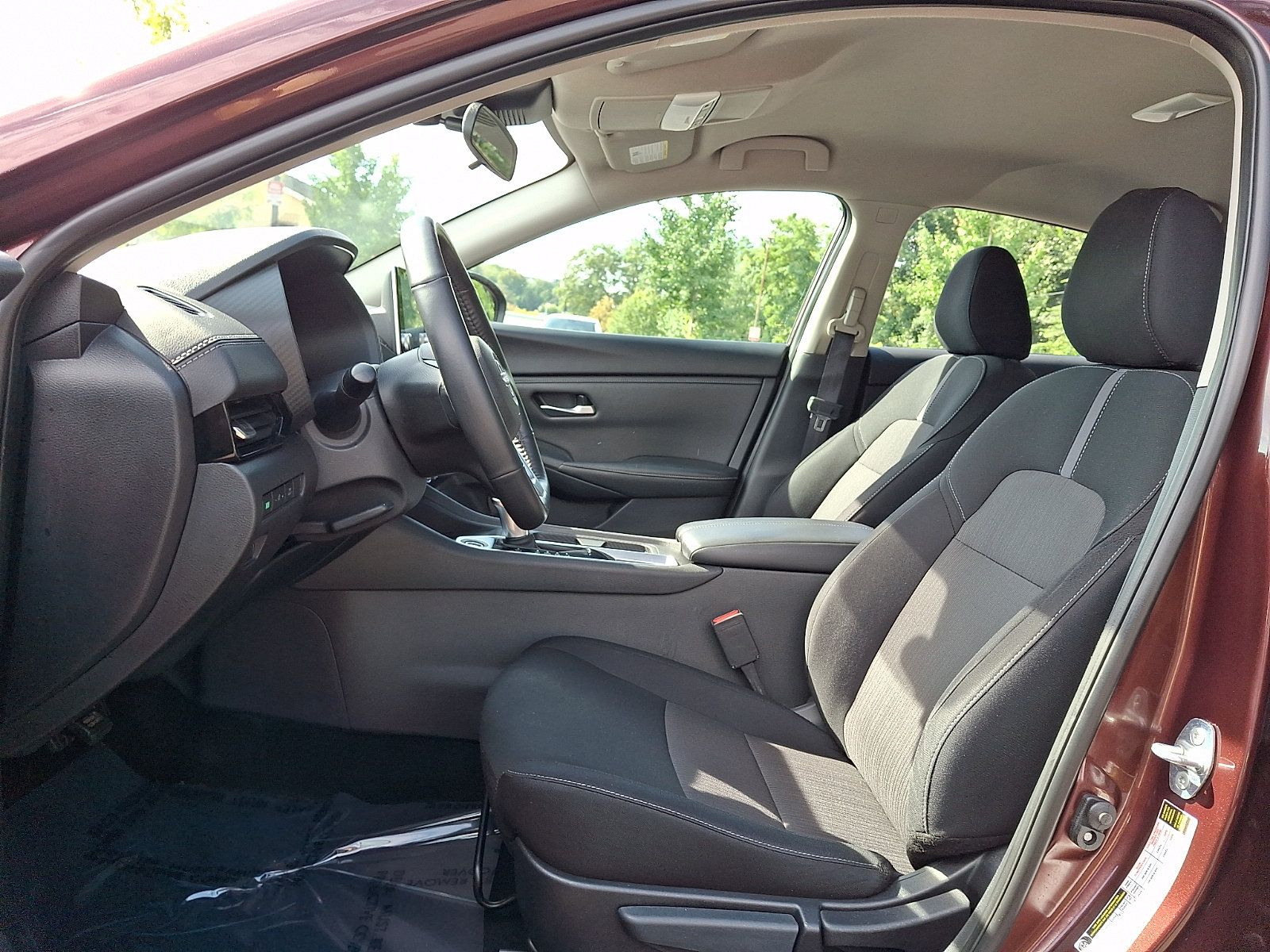 Certified 2024 Nissan Sentra SV w/ All-Weather Package FWD image 14