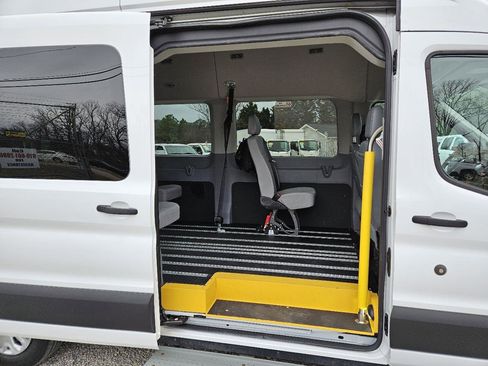 Used 2019 Ford Transit 350 XL image 42