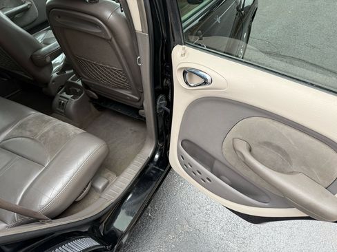 Used 2001 Chrysler PT Cruiser image 23