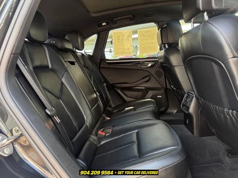 Used 2018 Porsche Macan S w/ Premium Package Plus AWD/4WD image 36