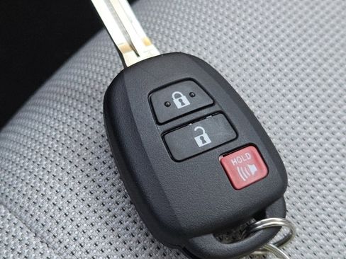 New 2026 Toyota Corolla Cross L image 31