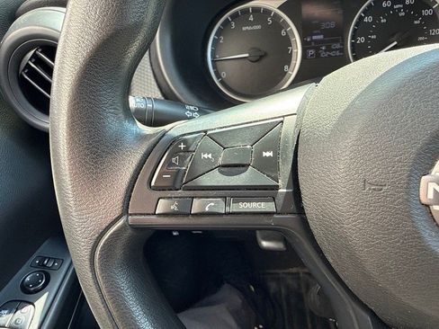 Used 2023 Nissan Kicks S FWD image 10