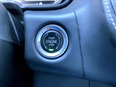 Used 2023 GMC Yukon SLT image 35