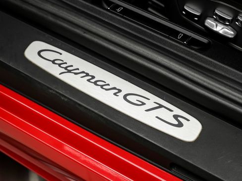 Used 2019 Porsche 718 Cayman GTS RWD image 39