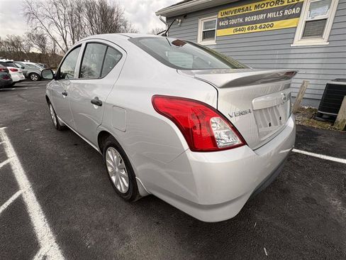 Used 2015 Nissan Versa S Plus FWD image 3