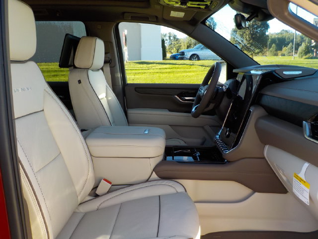 New 2026 GMC Yukon Denali w/ Denali Reserve Package AWD/4WD image 30
