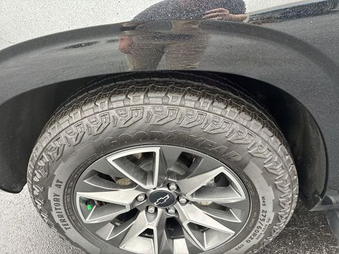 Used 2024 Chevrolet Tahoe Z71 w/ Off-Road Capability Package image 10