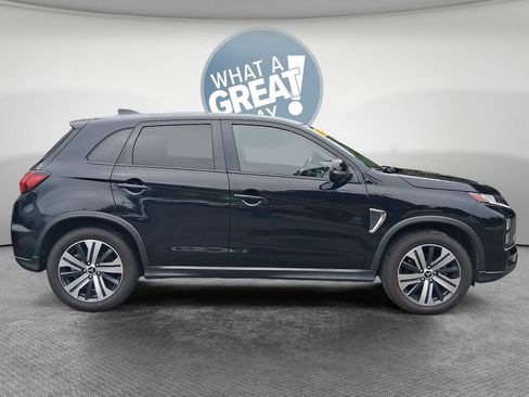 Used 2021 Mitsubishi Outlander Sport SE FWD image 2