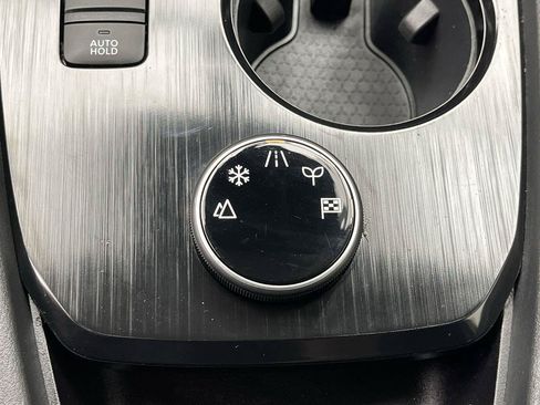 Used 2023 Nissan Rogue SV AWD/4WD image 15