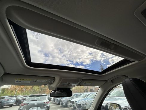 Certified 2023 MAZDA CX-5 Carbon Edition image 24