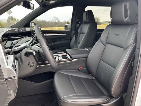 New 2026 Cadillac Escalade ESV 4WD image 21