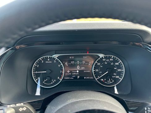 Used 2022 Nissan Pathfinder SL w/ SL Black Package AWD/4WD image 5