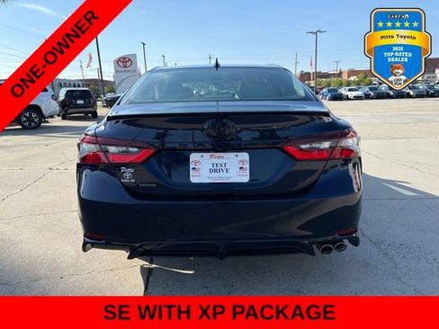 Used 2022 Toyota Camry SE FWD image 6