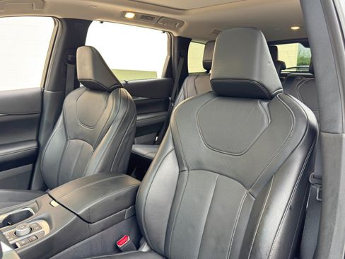 Used 2025 INFINITI QX60 Luxe w/ Vision Package AWD/4WD image 40