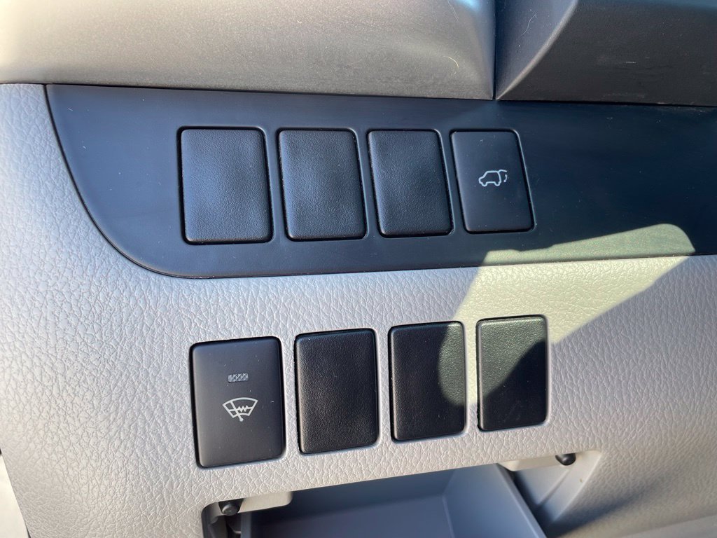 Used 2014 Toyota Highlander XLE AWD/4WD image 18