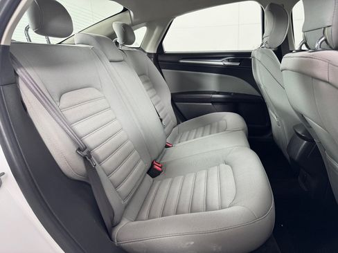 Used 2013 Ford Fusion S FWD image 18