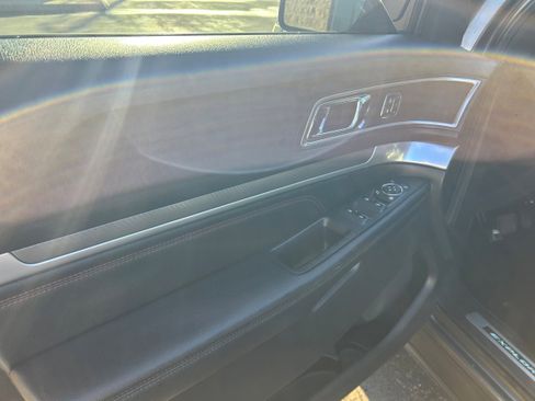 Used 2016 Ford Explorer Sport w/ Equipment Group 401A image 10