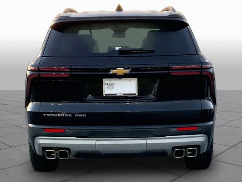 Used 2026 Chevrolet Traverse LT AWD/4WD image 5