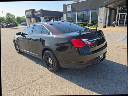 Used 2014 Ford Taurus Police Interceptor AWD image 2