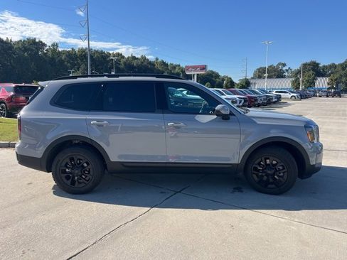 Used 2025 Kia Telluride EX X-Pro image 10
