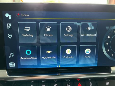 Used 2023 Chevrolet Silverado 1500 High Country w/ Technology Package image 16