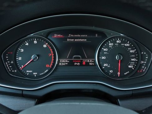 Used 2023 Audi Q5 2.0T Premium w/ Convenience Package AWD/4WD image 12