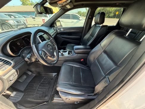 Used 2015 Jeep Grand Cherokee Limited w/ Luxury Group II RWD image 9