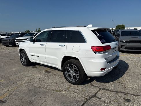 Used 2019 Jeep Grand Cherokee Overland AWD/4WD image 8