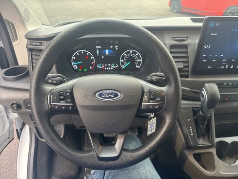 Used 2022 Ford Transit 350 XLT image 13