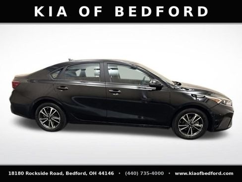 Certified 2024 Kia Forte LXS w/ LXS Technology Package FWD image 3