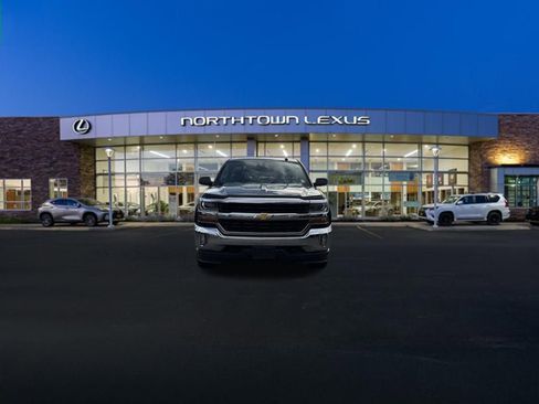 Used 2019 Chevrolet Silverado 1500 LT w/ All Star Edition image 17