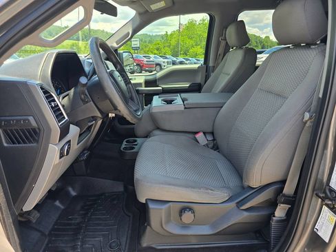 Used 2016 Ford F150 XLT AWD/4WD image 4