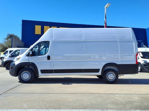 Used 2024 RAM ProMaster 3500 w/ Safety Group image 5