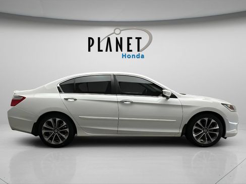 Used 2014 Honda Accord Sport image 10