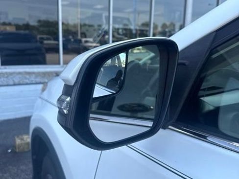 Used 2016 Toyota RAV4 XLE FWD image 24
