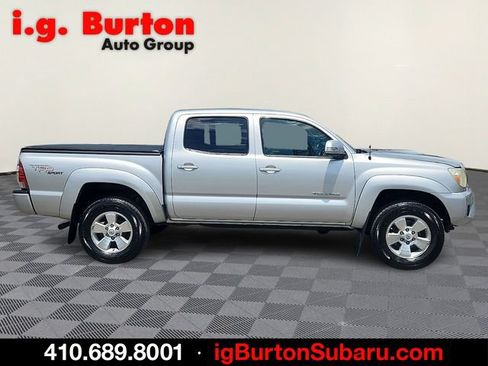 Used 2013 Toyota Tacoma 4x4 Double Cab w/ TRD Sport Pkg image 7