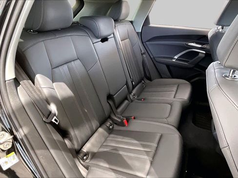 Used 2025 Audi Q5 Premium w/ Convenience Package AWD/4WD image 19