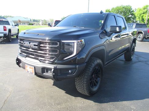 Used 2023 GMC Sierra 1500 AT4X AWD/4WD image 11