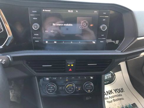 Used 2019 Volkswagen Jetta SEL Premium FWD image 18