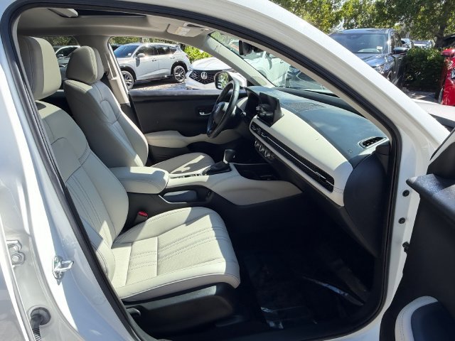 Used 2024 Honda HR-V EX-L image 18