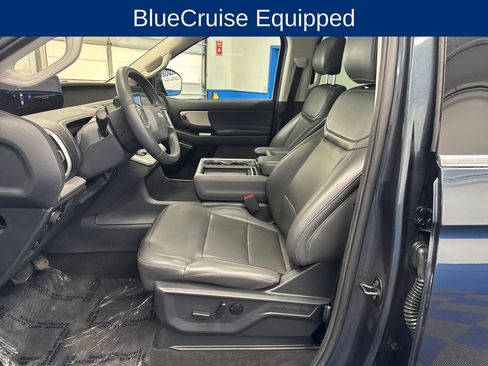 Used 2025 Ford Expedition Active AWD/4WD image 10