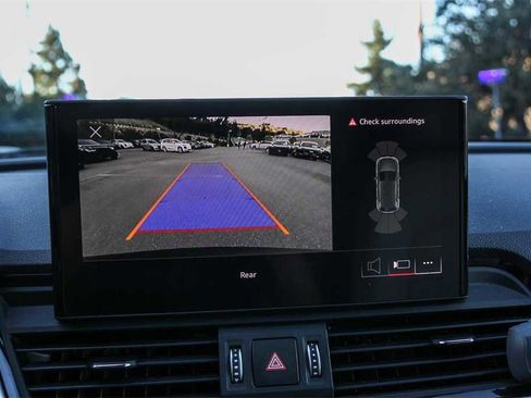 Used 2022 Audi Q5 2.0T Premium w/ Convenience Package image 22