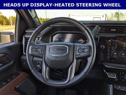 Used 2025 GMC Sierra 2500 Denali Ultimate image 19