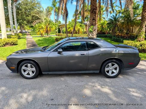 Used 2009 Dodge Challenger R/T image 9